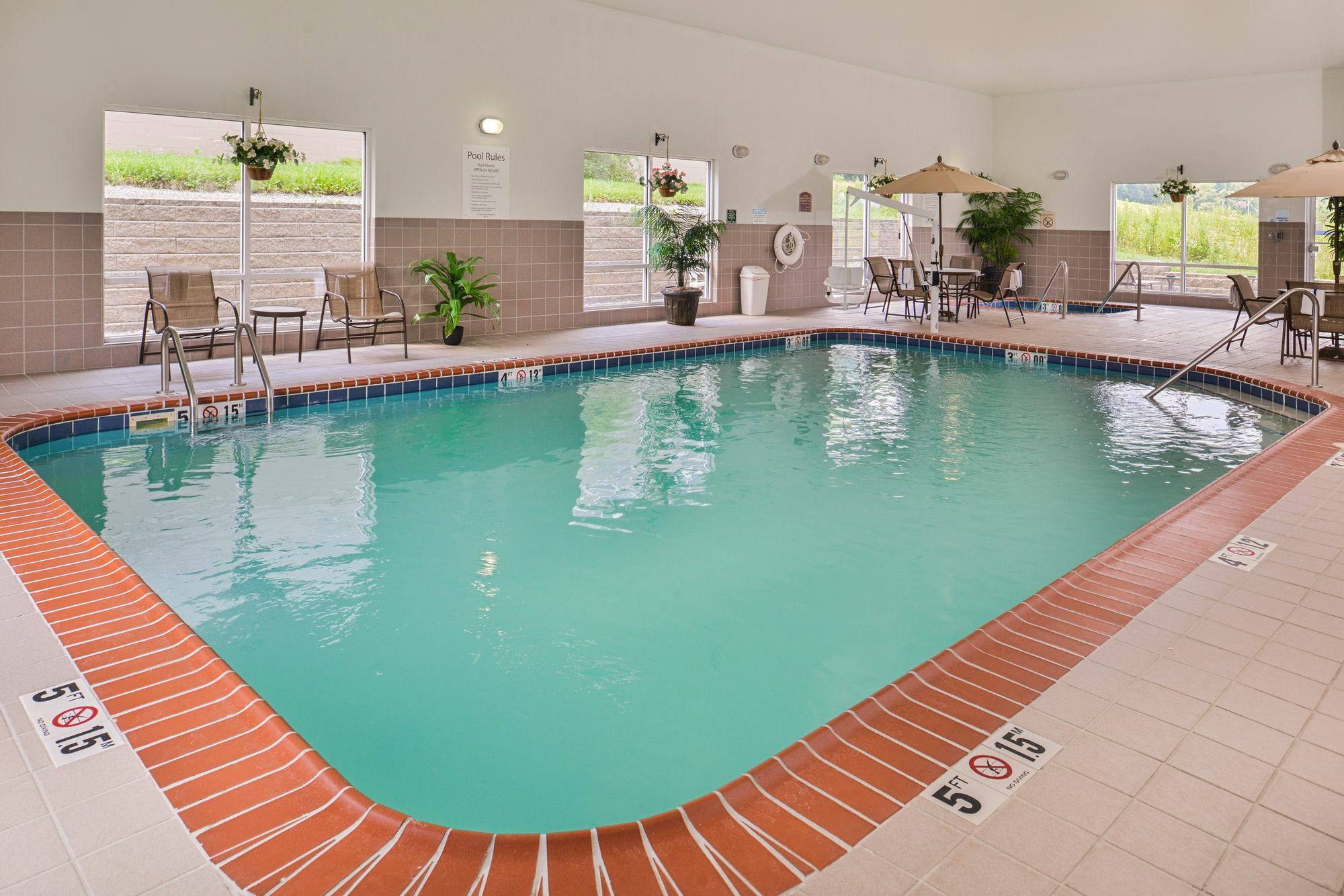 Holiday Inn Express Mineral Wells By Ihg Parkersburg Eksteriør bilde
